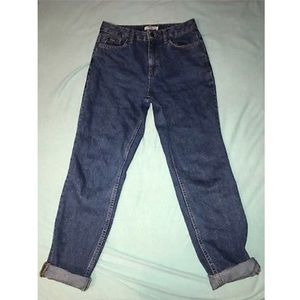 Forever 21 High-Waisted Mom Jeans